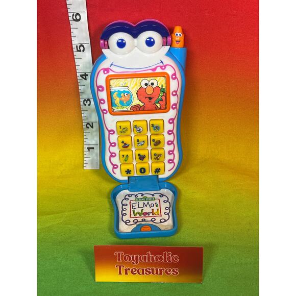 Sesame Street Elmo’s World Talking Cell Phone - Picture 1 of 5